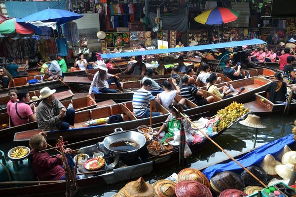 Bangkok als Verkehrsknotenpunkt Thailands